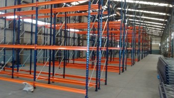 Prateleiras Industriais